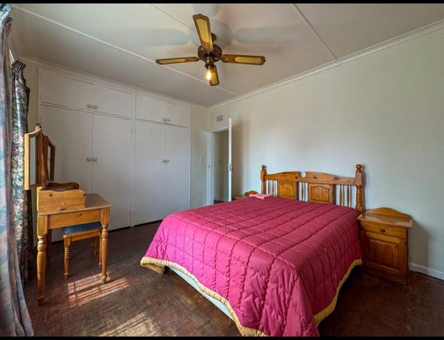 3 BEDROOM HOUSE FOR SALE IN CROYDON